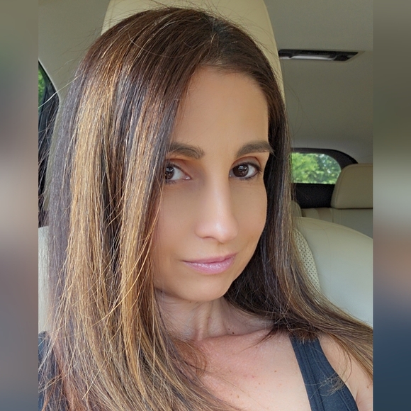 Welcome to my Posh Closet!! - Picture 11 of 15